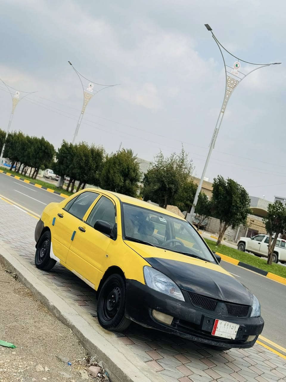 سلام عليكم للبيع لانسر 2010مكينه كير كفاله تخم تاير جديد صدر جديد تبريد ثلج سياره كلش حلوه ونضيفه مصفره هيئه وغرامات السعر62وبيها  مجال كلش بسيط العنوان ديالئ بلدروز لاستفسار***********
