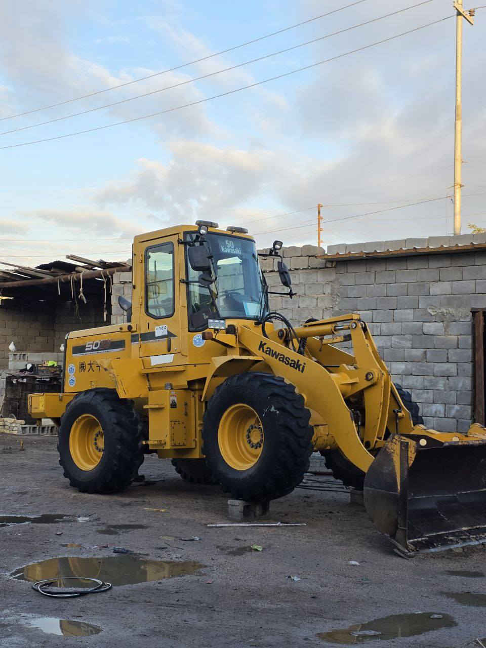 سلام عليكم شفل 50 البيع موديل اصل 2013 شفل قطره صبق ماببي من الكيله ال ثكاله رجائن بس شراي     يتصل العنوان بصره ***********/***********
