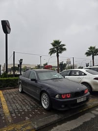 بي إم دبليو ٥٢٥ • ٢٠٠٢ • ٣٥٠٠٠٠ كم