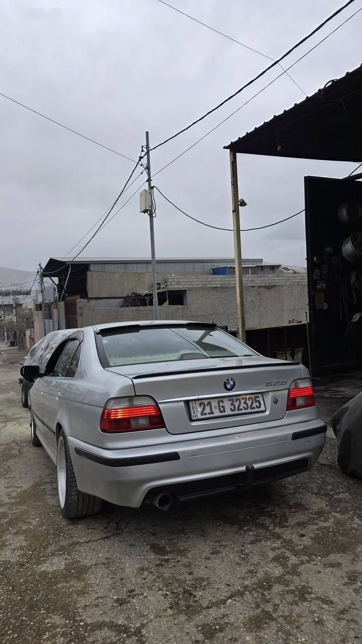 ســـلاو خـــوای كــەورە له هــــە مــــولایـــەک   bmw ســـەقـــەر بـــۆ فـــرۆشــــتـــن مــــۆ د یـــل 2002 (525)  گــێــر  ئــۆتــۆ ســپــۆرت فــــول   بــــەس ســـلایـــت نــیـــە لـــێــدراوی هــــج نـــیـــە لـــەســـەر دەقــی شـــەریـــکــە کـــوشـــن جـــلـــد هـــیــتـــەر نـــاو فـــۆڕمـــیــکــا نــــاوزەردە  M  سەیارەکە پانکەی کــارە بــای گـــێــڕو مـــە کــیــنــەی ســـفــرە ڕۆنی گێـــڕ تـــازە گـــۆڕاوە کـــامــل ســێــرفـــزە چـــوارتــایـــەو ویـــلـــی m لـــۆکــی لـــەســـەرە  شـــاشـــە ی کـــراوە بـــە جــیــزی شـــاشــە ئـــایــپــات   لایــتــی بــیــلادی زیـــنـــۆن  لـــەســـەر دەقــی شـــەریـــکــەماوە  مـــاڵــی دۆســتـــە یـــەک نـــەقس 100$ بــبــڕە نــــرخـــی (130) گـــەڵاو مـــەعــمــەلە  tb (ســەنــەوی  2 ســاڵەبــەســەرچـــوە ( شـــوێـــن هــەڵــە بــجـەی تـــازە  ***********& ***********
