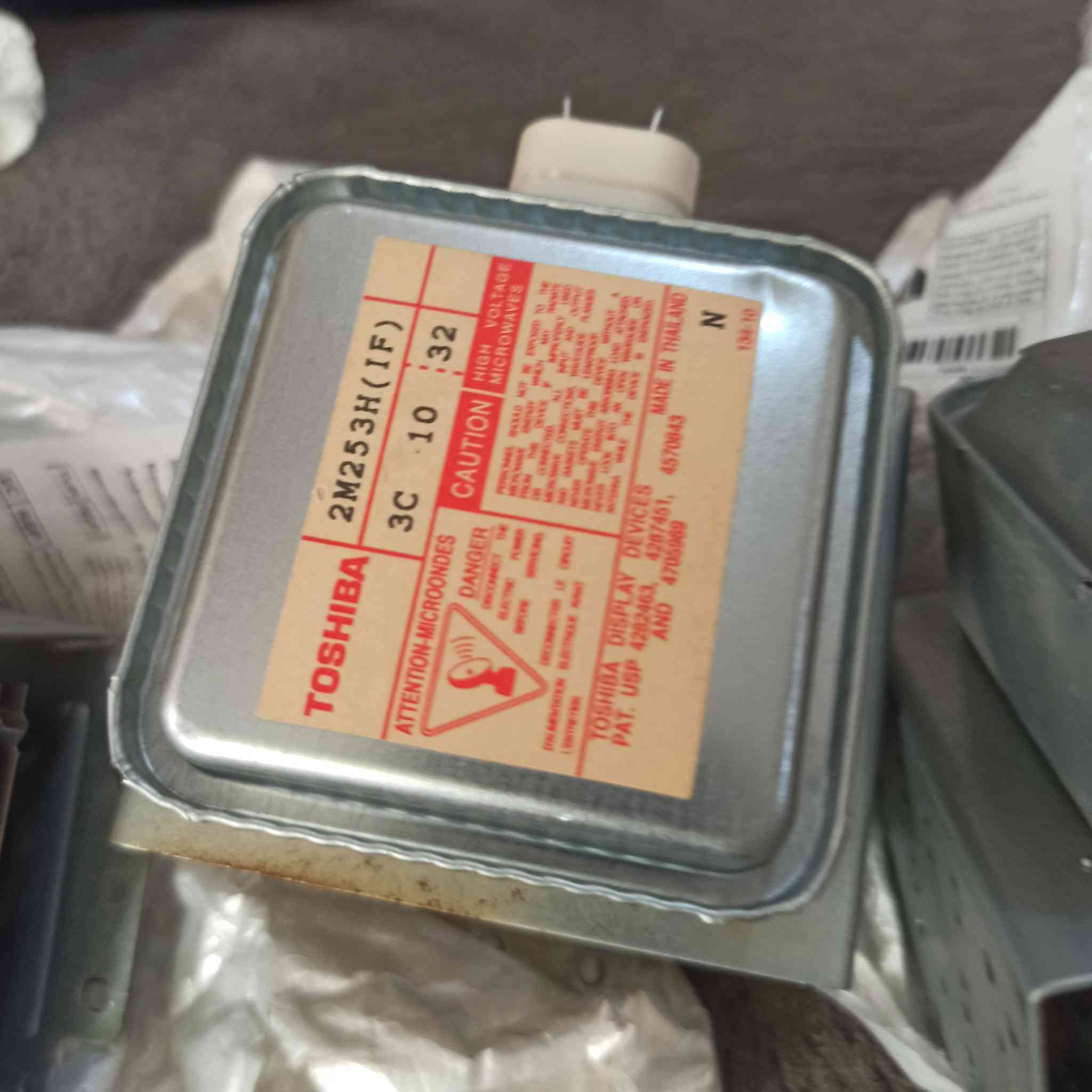 السلام عليكم ومن رخصه الادمن اربع قطع ماغنتروون مال اوفن مايكروويف اعتقد يرهم التنور الكهربائي  على كل الي يفيده ينطي سعر ويتدلل شرط الفحص جديد بلباكيت امزون


**إذا كنت صاحب هذا الإعلان وتريد حذفه لأي سبب، رجاءا أرسل رسالة إلى الدعم الفني**