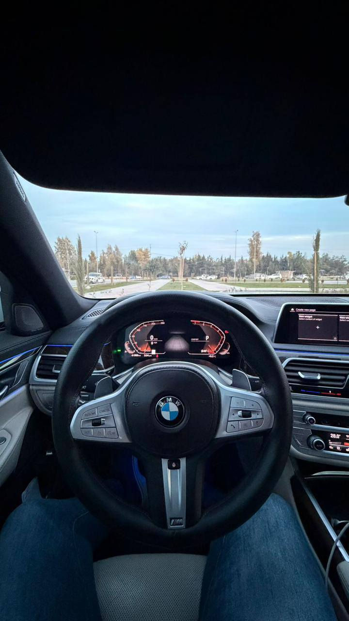 BMW SERIES 7, 740 2021
ماوەی روشتن 53 هزار 
جمالوغی پێشەوە لای سەکن بویاغە 
لەگەل جملغی بێش و پشت و شان لای سایق کلێرە 
بێ ناوگرتن 
بێ ئێرباک
فول موسفات , تەنها داتاشو نیە 
نرخی 355 وەرقە و مجال
شوێن هەولێر 
~~~~~~~~~~
0751 2004 377
0772 818 6453
~~~~~~~~~~
BMW SERIES 7, 740 2021
ماشي 53 الف
جملغ امامي سکن صبغ 
جملغ خلف امامي سایق کلیر 
بدون داخل 
بدون ایرباک 
فول موصفات 
سعر 355 ورقە بي مجال 
مکان سیارة اربیل أربيل, العراق
