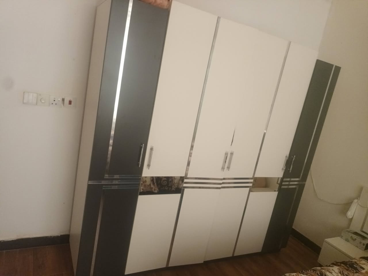 السلام عليكم غرفه ٥ قطع نضيفه جدآ مابيهه طخه ولا شي وياها دوشك جربايه وصوميات نجاره عمل  ٣٠٠ بيهه مجال


**إذا كنت صاحب هذا الإعلان وتريد حذفه لأي سبب، رجاءا أرسل رسالة إلى الدعم الفني**