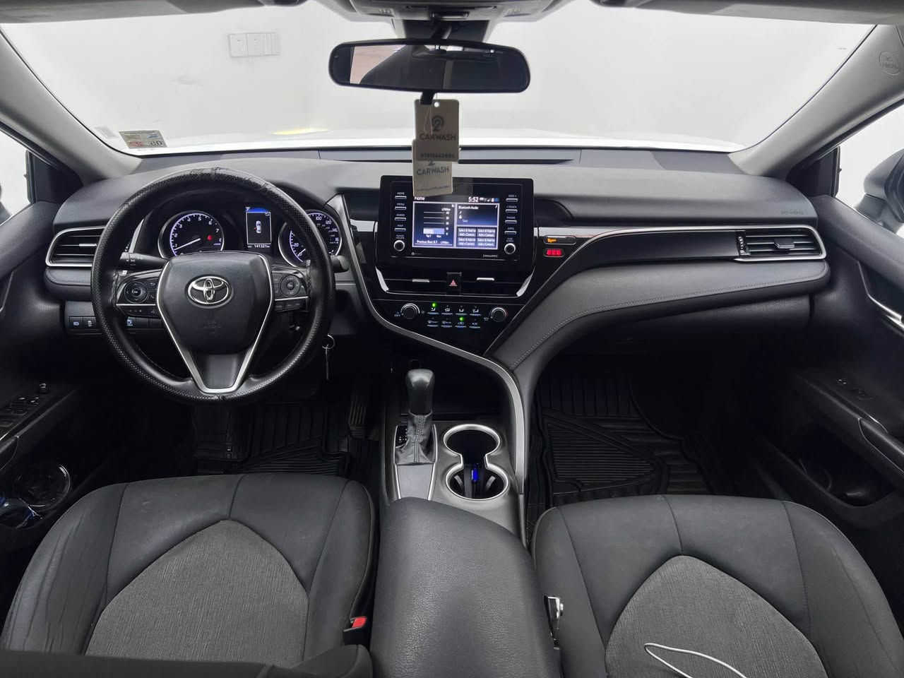 Toyota Camry 2021 
تويوتا كامري 2021
مواصفات LE

مكينة 4 سلندر حجم 2.5 لتر تنفس طبيعي
ماشية 88,000 ميل و بحالة ممتازة 

السيارة بیها کارت صغیر بالصندوق و جاملغ امامي کلیر امریکا بدون ایرباک بدون دواخل  مكفولة من كير و محرك وكهربائيات….

ب  سعر (182$) ورقة و بيها مجال للطيبين

مكان السيارة

دهوك -معرض ارشف R-Shev
رقم51 من معارض التيرمينال 

***********
*********** دهوك, العراق
