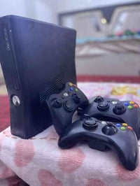 اكس بوكس ٣٦٠ • ١٨ لعبة • ٣ جوستك