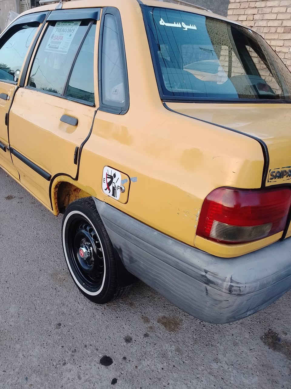 السلام عليكم سايبه موديل 2012 رقم بغداد انكليزي كير مكينه خير من الله تخم تأير صدر  نضيف داخله نضيف السيارة جاهزه ما تصرف عليها كبل للشارع مكاني بغداد الحسينيه الراشديه رقم الهاتف *********** 
السعر 23 وبيه مجال
