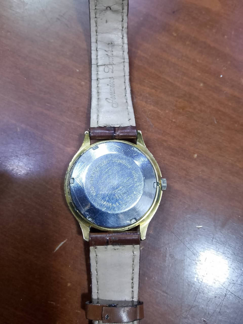 السلام عليكم..تكنوس سويسري اوتو ..طكتين..قطر 37.. تغليف ذهب..السعر 110 مع التوصيل.واتس.***********..
