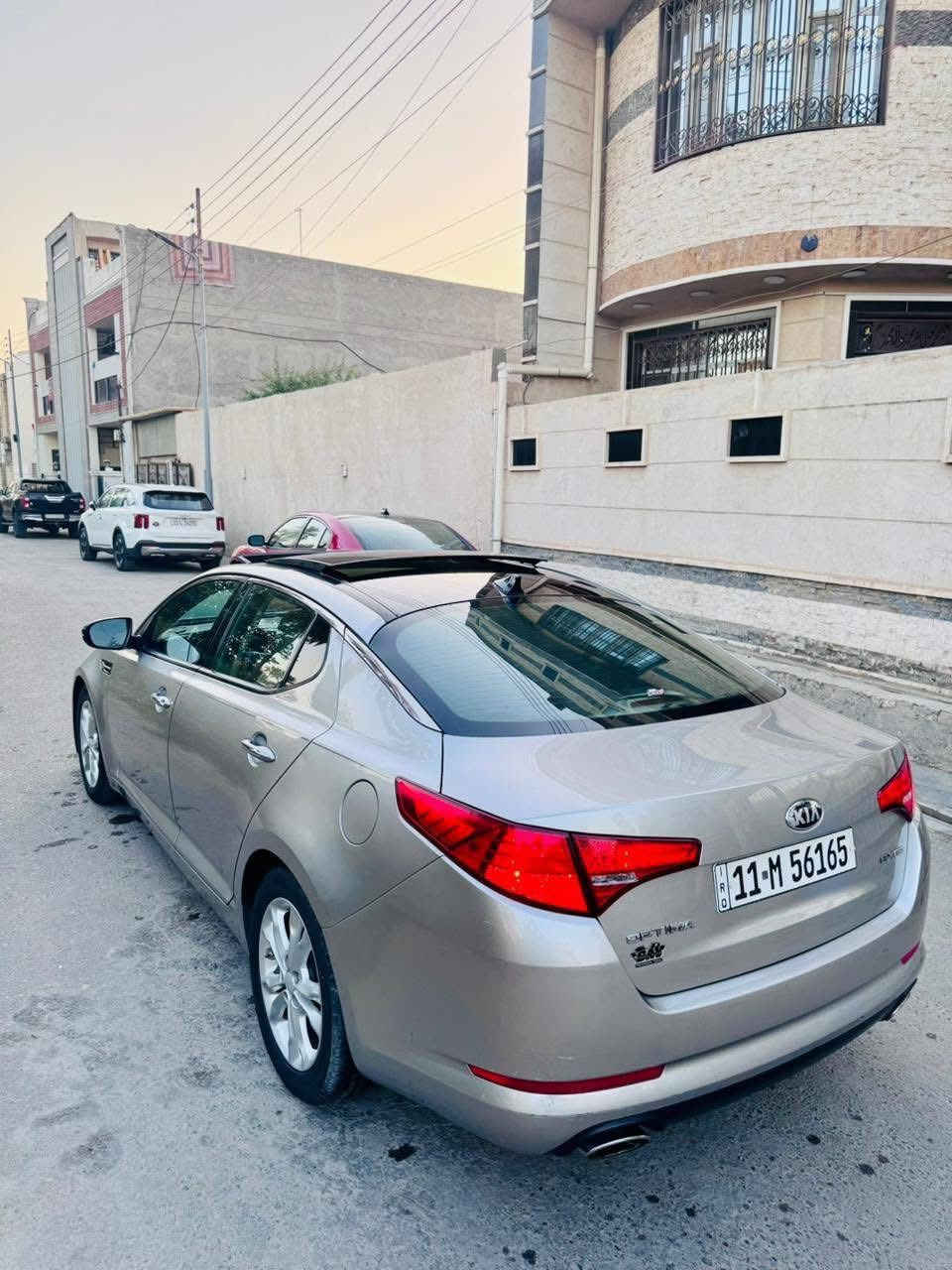 للبيع كيا اوبتما موديل ١٣
فول مواصفات للاخير
محرك ٢٤٠٠ جي دي اي
ماشيه mi ٤٤ حقيقي ع الفخص 
كير مكينه مكفول 
جديدة جداا استخدام قليل
رقم بغداد الجديد هزة وسنويه جدد ب اسمي 
المواصفات :
بانوراما
بصمة ابواب وتشغيل
دشبول كادينزا
تدفئة ستيرن
خزن ميموري
داخل بيجي
كشنات جلد تدفئه تبريد امامي
تدفئة كشنات خلفيه
مري قلاب
شاشة جبيره خزن رام
سستم صوت انفينتي
لد امامي
٥ ويل كب بلادي
وارد امريكي
 حادث بنيد ( فقط )
وشويه بارد باب خلفي
مكاني بغداد الكريعات
***********
سعر مناسب جدا بالنسبه لنضافتها 125$
