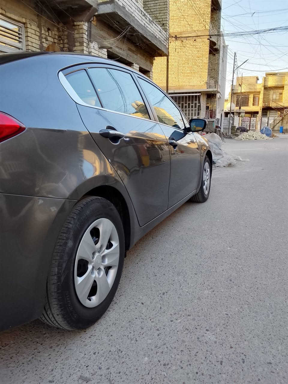 فورتي موديل 2014
وارد امريكي مكينه ٢٠٠٠
 حادث بأمريكا جاملغ وبنيد مبدلات
 وجاملغات خلفيات ثنيهن صبغ  وسياره جاهز تبريد شغال                  رقمي(( *********** ))
سياره باسمي السعر 95 وبيه مجال بسيط مكان الدوره حي اسيا
