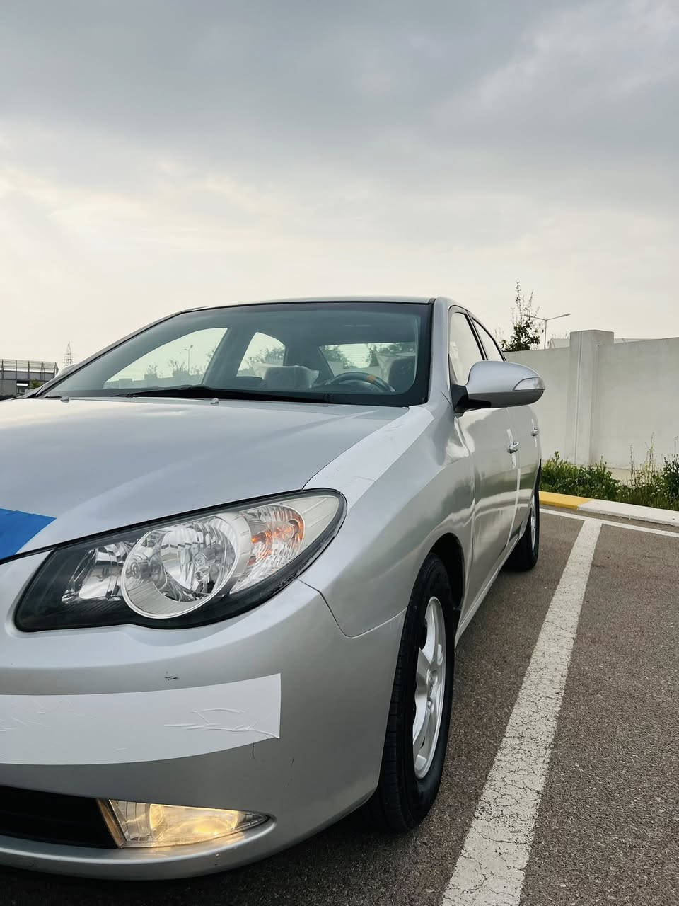 ئاڤانتی 2009 پاکەتی سفر سفرە
فول فول
سڵایت هیتەر ئاوینە ئیشارات 
بەگ لایت لیزەر شاشە بەرز
حاسە 
دەعم لێدراو کەڤەر سەقف لاشە گێڕ مەکینە هەمووگیانی بەشەرت
143 Km ڕۆشتوە
سەیارکە نمونەی جوانی
یەک شوختو چاڵی نیە
***********
***********
