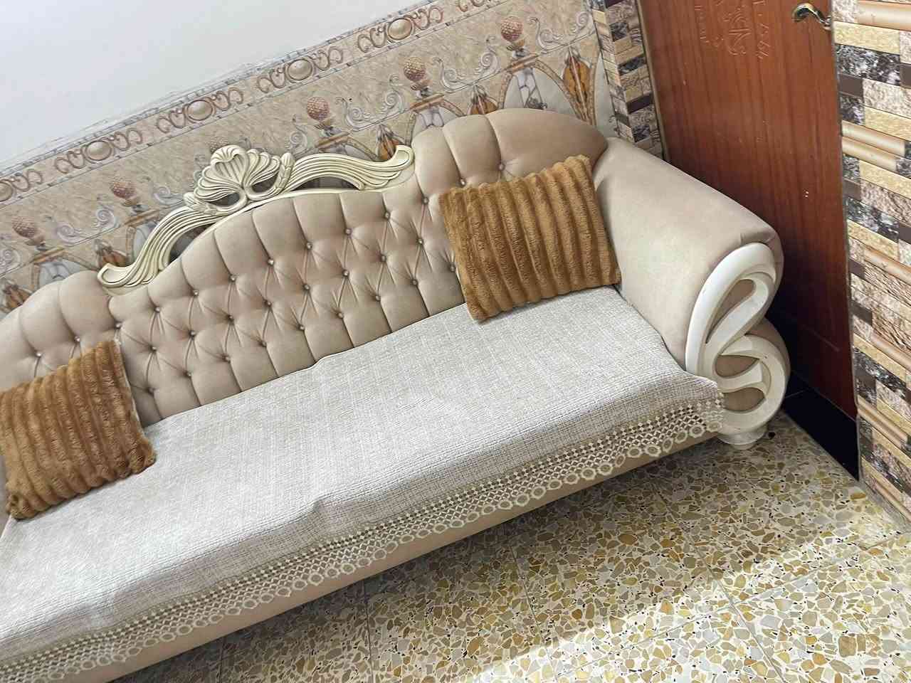 تخم للبيع سعار250ولتواسل عليه هاذا رقم
***********
