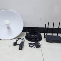 منظومه انترنت كامله راوتر وصحن وكيبلات شغالات مشدودات صار فتره قليله م...