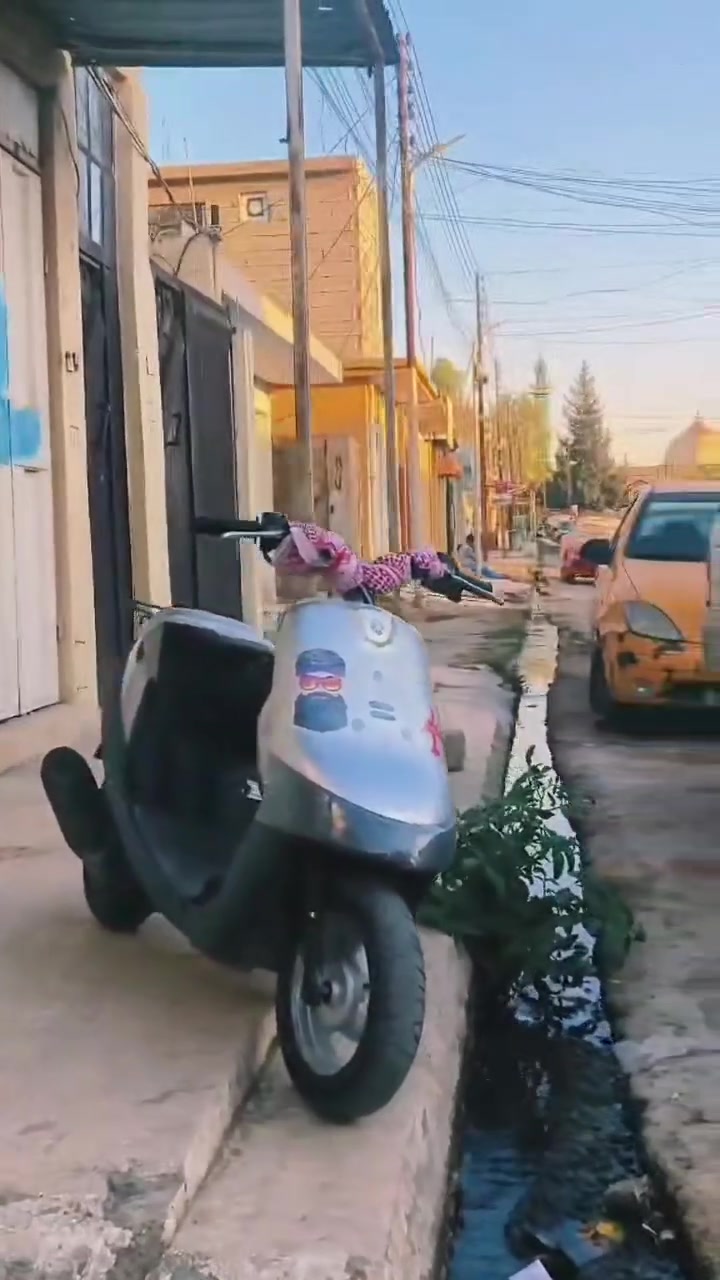 ماطور بوتين نضيف دبل سكليتر معمر مره وحده وماطور نضيف شرط هندر واحد والصوت مال مكينه ناعم بي نقص فقط الكيج مال بانزين والسرعه ولايتات فقط الناقصو وباتري مال سلف ماطور كامل مكمل ونضيف وشلعه ومعدل والسعر 160 وبي مجال العنوان موصل حي سومر


**إذا كنت صاحب هذا الإعلان وتريد حذفه لأي سبب، رجاءا أرسل رسالة إلى الدعم الفني**