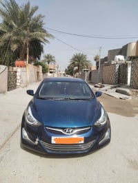 ٢٠١٥ • رقم بابل • شاشة وكاميرا