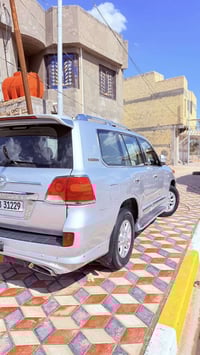 لاندكروز • ٢٠١٠ • رقم بغداد