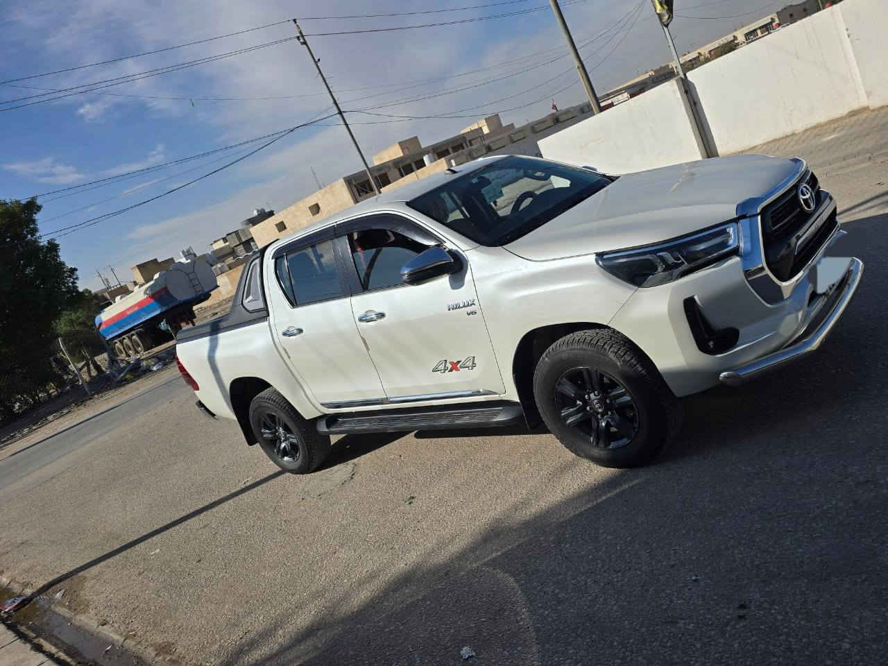 هيلوكس رقم اربيل دولي السياره بسمي ماشيه ١٠٠الف مديل ٢١ للستفسار هاذا رقمي اني صاحب السياره ***********
