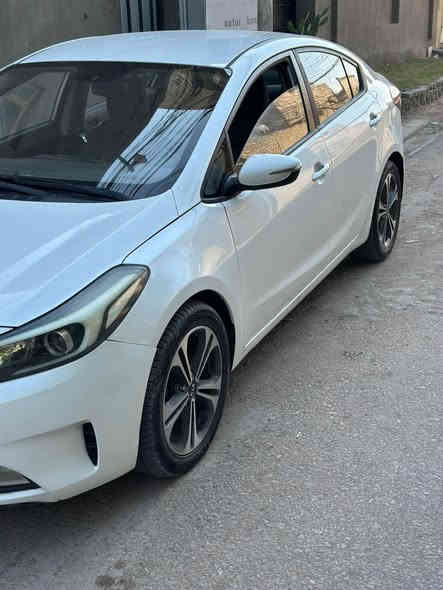 سيراتو موديل 2017 للبيع رقم اربيل بأسم شركه رايدهه ب126 وبيهه مجال قليل 
بيهه قطعتين جاملغ وباب  امبدلات شرط نفس الون الباقي كفاله كير مكينه حداديه كفاله 
شاشه ويل كب
مكلف بلنشر 
رقم صاحب السياره 
***********
