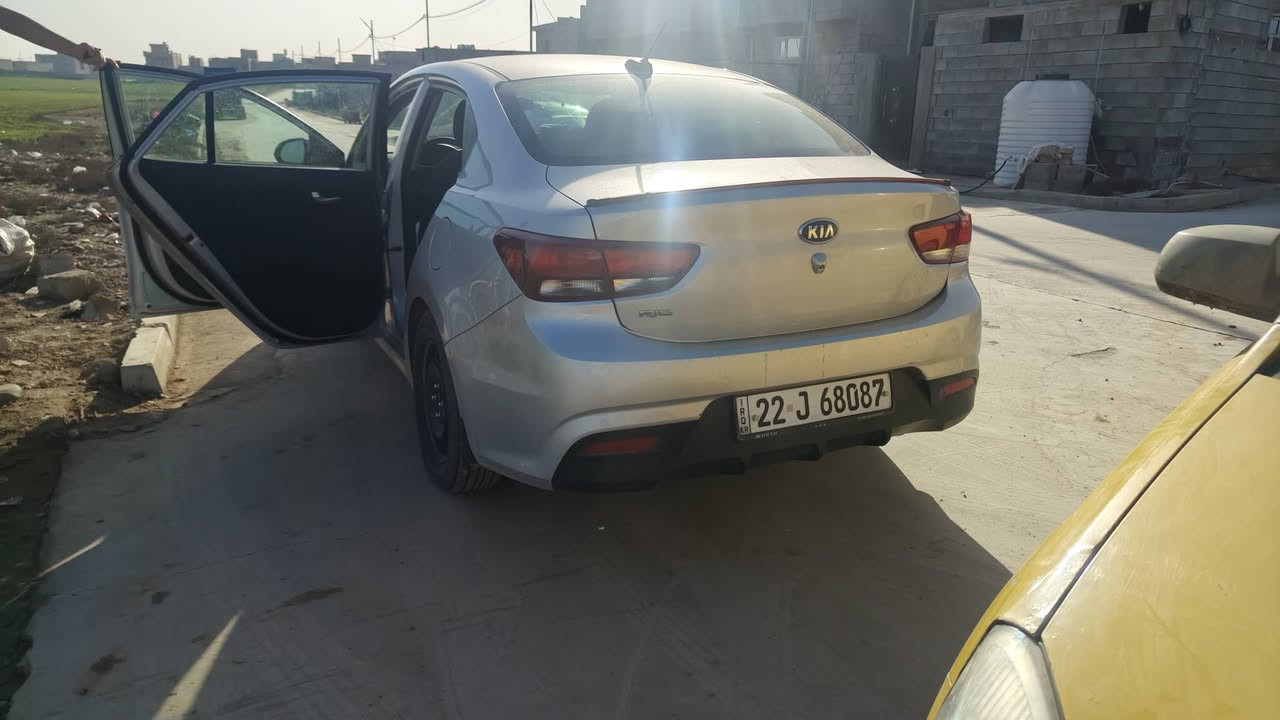 سلام عليكم اخوان كيا ريو موديل 2019 سياره احله من الصوره
السياره مكفوله عده كفله زغيره بحافت البوند كد شبر 
محرك 16
تخم جديد 
تخم توير جديد 
محرك وكير شرط 
تبريد تتفه كله شغال 
غرفه السياره جديده 
سياره ما يعوزها كلشي جاهزه 
العنوان موصل حي البكر 
السعر 118$وبي مجال 
الرقم ***********
الرقم ***********
