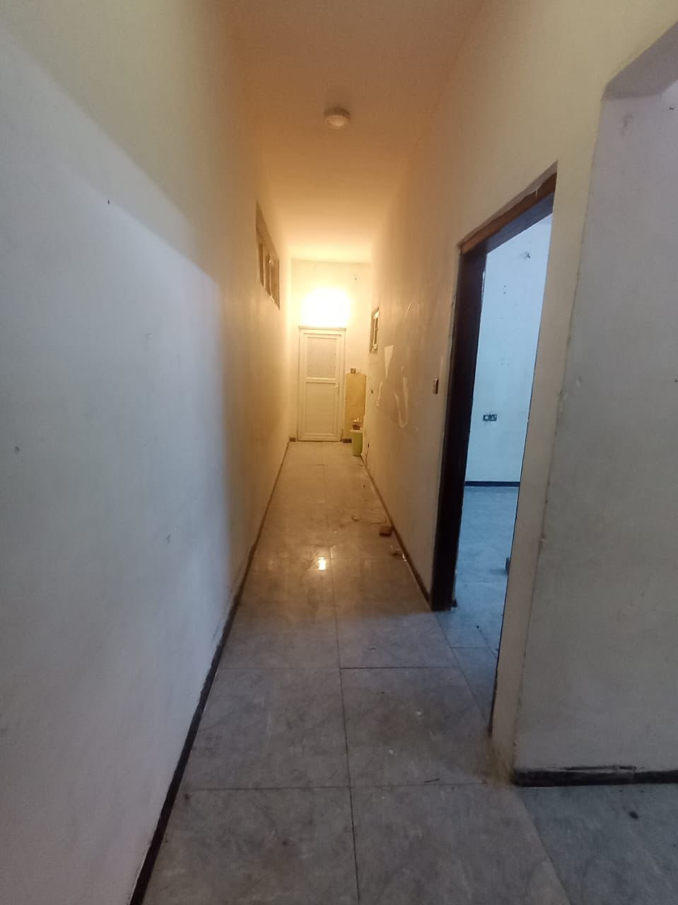 #للايجار____في____السيدية
مشتمل طابق اول فوق الارضي معزول عزل تام  

يحتوي على غرفة وصالة ومطبخ وخدمات 

قيمة الاجار:500 قفل 

للاستفسار:***********

او زيارة مكتب الفهد الهندسي للمقاولات العامة/شارع جامع الاقصى مقابل مكتبة الحكم سنتر
