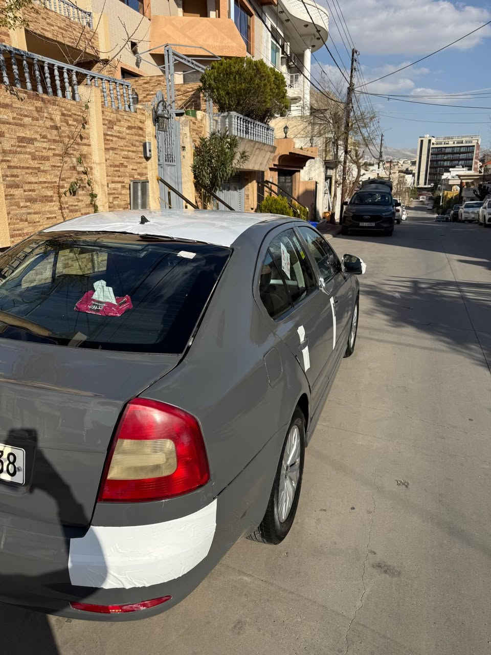 سەرەتا بە ناوی خوا✨🤍
شکۆدا مۆدیل ٢٠١١
گێر عادی مەکینە ٢٠
سەیارەکە گیرو مەکینە تەقەو رەقە بە شەرت 
سەیارەکە بیلاد تەکسیە کراوە بە خسوسی 
پشتی لیدرانی هەیە
سەیارەکە تا بڵێی جوانەو بی مەسرەفە 
سعری ٥٥وەرەقە ٥٢٠ هەزار خرامەی لەسەرە دوای مەعامەلە دەدریتەوە 
شوین سلیمانی گۆرینەوە ئەکەم ئەگەر شتیک بەدلم بیت
تکایە زانیاریم هەموی نوسیەوە موشتەری نیت پەیوەندی مەکە (***********).  
(٥٥وەرەقە) Singapore
