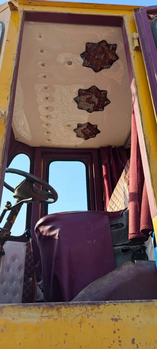 شفل 70Bمديل 83 جاهز للعمل  بي نواقص بسيطه كير ومكينه تركم اكسنات حلوات تخم تاير مع تاير سبير سعر165 بي مجال حك جيه تحويل مباشر رقم 
***********
