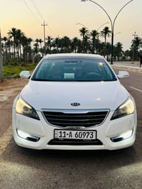 كادنزا ٢٠١١ • به قطعتين • رمادي