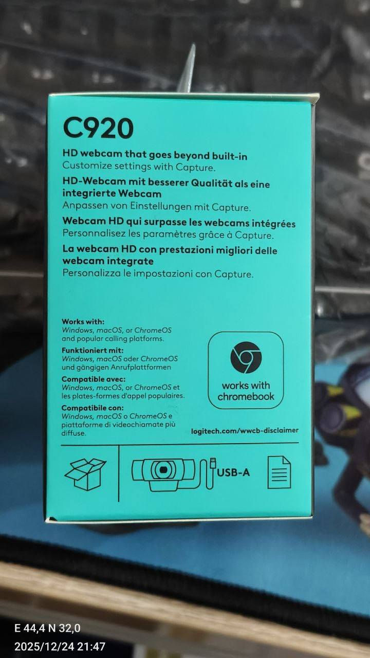 بعدها بالباكيت ما مفتوحه بسعر 95 الف 

كاميرا ويب Logitech C920 PRO HD.دقة الفيديو: توفر دقة Full HD 1080p بمعدل 30 إطاراً في الثانية لمكالمات فيديو واضحة.التركيز: تتميز بخاصية التركيز التلقائي (Autofocus) لضمان صور حادة ومستقرة.الصوت: تحتوي على ميكروفونات ستيريو مزدوجة مدمجة لتقليل الضوضاء وتسجيل صوت واضح


**إذا كنت صاحب هذا الإعلان وتريد حذفه لأي سبب، رجاءا أرسل رسالة إلى الدعم الفني**