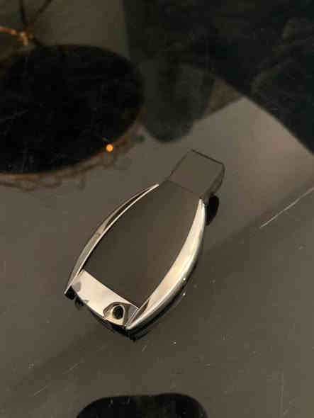 بصمة مارسيدس عدد ٨ قطع للبيع للتواصل خاص او اتصال ***********
