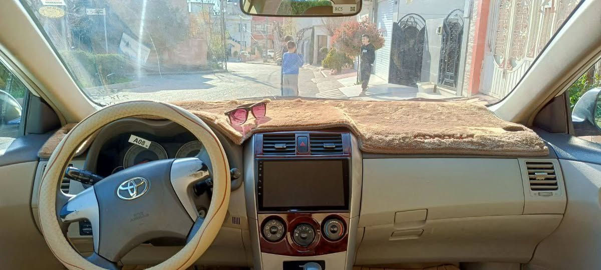 کرۆلا سید نەھرۆ فول  سپی بەفری ک،  ٢٠٠٨ یابانی ئەسڵی پاش و پێشی کراوەتە ٢٠١٣ مەکینە گەورە ١٨ مەرغوب نەکراوەتەوە تەنھا لاسیکی قەباغەکەم گۆڕیوە .. سپیریم دەستکاری نەکردووە ،چرکەی تیا نیە،  دوسویچی شەریکەی لە گەڵە چەند مانگێکە تایەی تازەم بۆ کڕیوە بەناوی خۆمەوەیە سەنەوی تا ٢٠٢٨ تازەیە، قفڵی ١٠٢ گەڵا. ڕەسمی سۆنەرم داناوە
0772 226 2192 السليمانية, العراق
