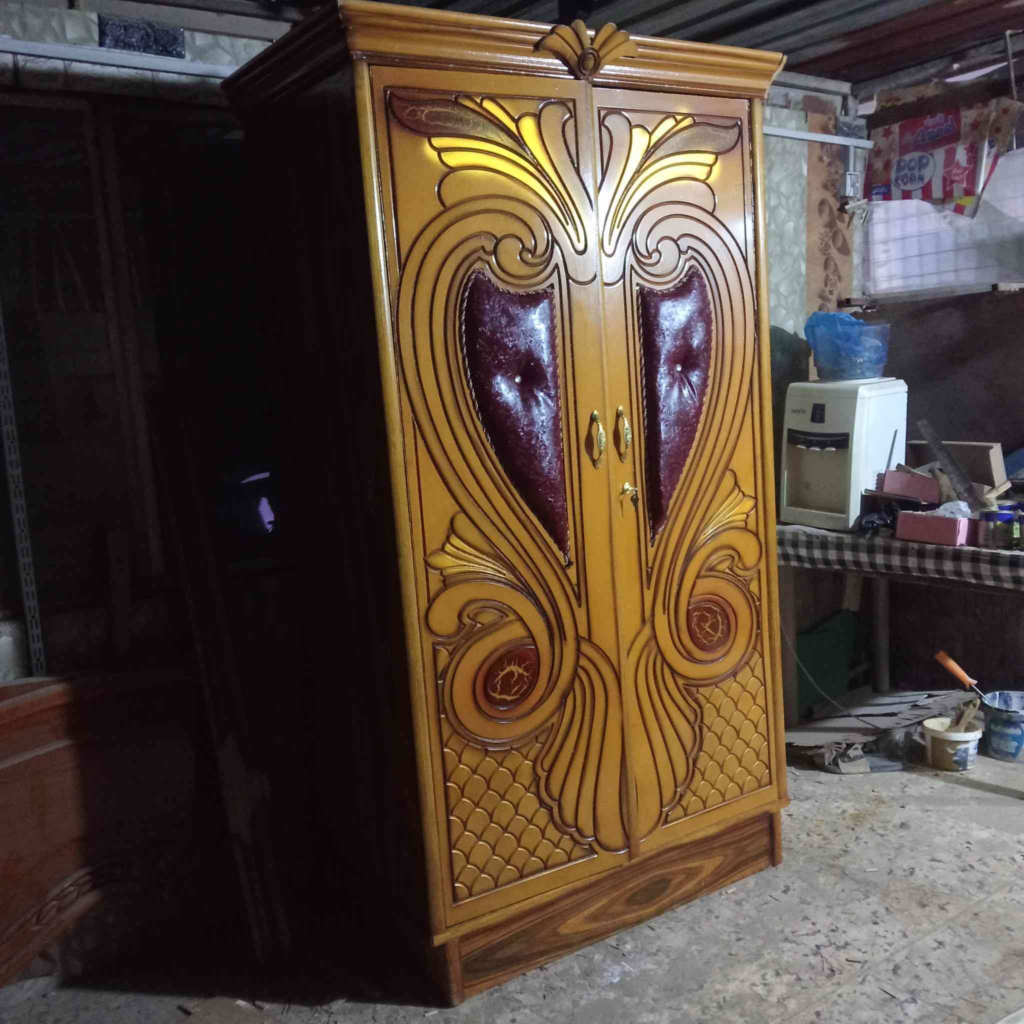 كناتير للبيع مكان زعفرانيه موجوده تصوير الداخل مالتهن خاص ***********
