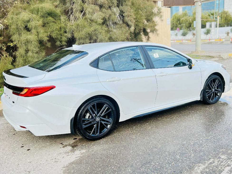 سلام علیکم تویوتا کامري مودیل 2025 سیارە جدیدە بل باکیت ماشیە 14میل بیە جاملغ امامی تعدیل بارد وباب،مبدل بیلادی مال صفحة سایق رجاء اذا مو شراي لاتراسل ***********4/***********/***********مکان سیارە اربیل داخل معارض شارع 100 معرض جوهرة بغداد معا احتراماتی لل جمیع أربيل, العراق
