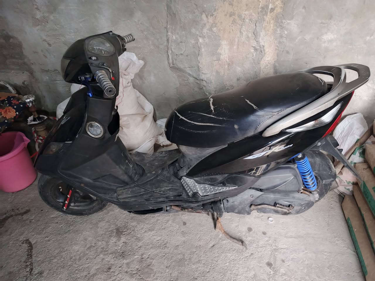 دراجه جديده للبيع كله يشتغل دراجه ***********
