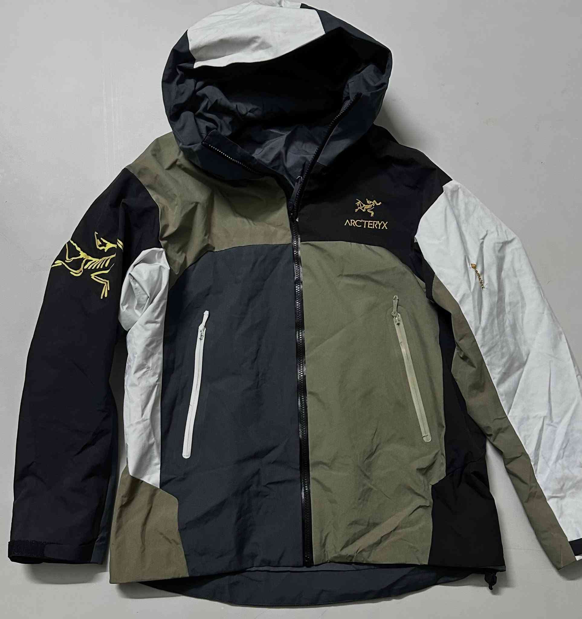 سڵاو و ڕێز

Arc'teryx Alpha SV

Beams

نوێ بەکارنەهاتوو

سایزی L 

گەیاندن بۆ سەرجەم شارەکان بەردەستە
کەناڵی تیلیگرام
https://t.me/davarsstore


**إذا كنت صاحب هذا الإعلان وتريد حذفه لأي سبب، رجاءا أرسل رسالة إلى الدعم الفني**