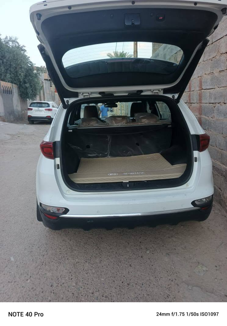 مكلف بالنشر فقط….
سبورتج مويل 2019 فول موصفات 
رقم بغداد 
اللون ابيض رقم انكليزي 
ماشيه 128 
السياره ع الفحص والك حق الفحص ما عندي سونار يرهم مرواس حسب القناعه 
السعر185 بيه مجال بسيط 
مكاني الحبانيه ***********
