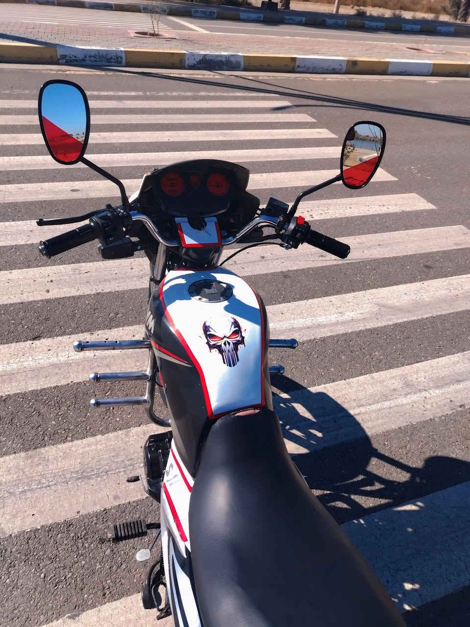 سلام عليكم دراجه سايم موديل 2017 مابيها اي نقص نكره صلف نضافتها مثل ما بصوره السعر 700 بيها مجال بصيط مكانها عامريه الفلوجه ***********
