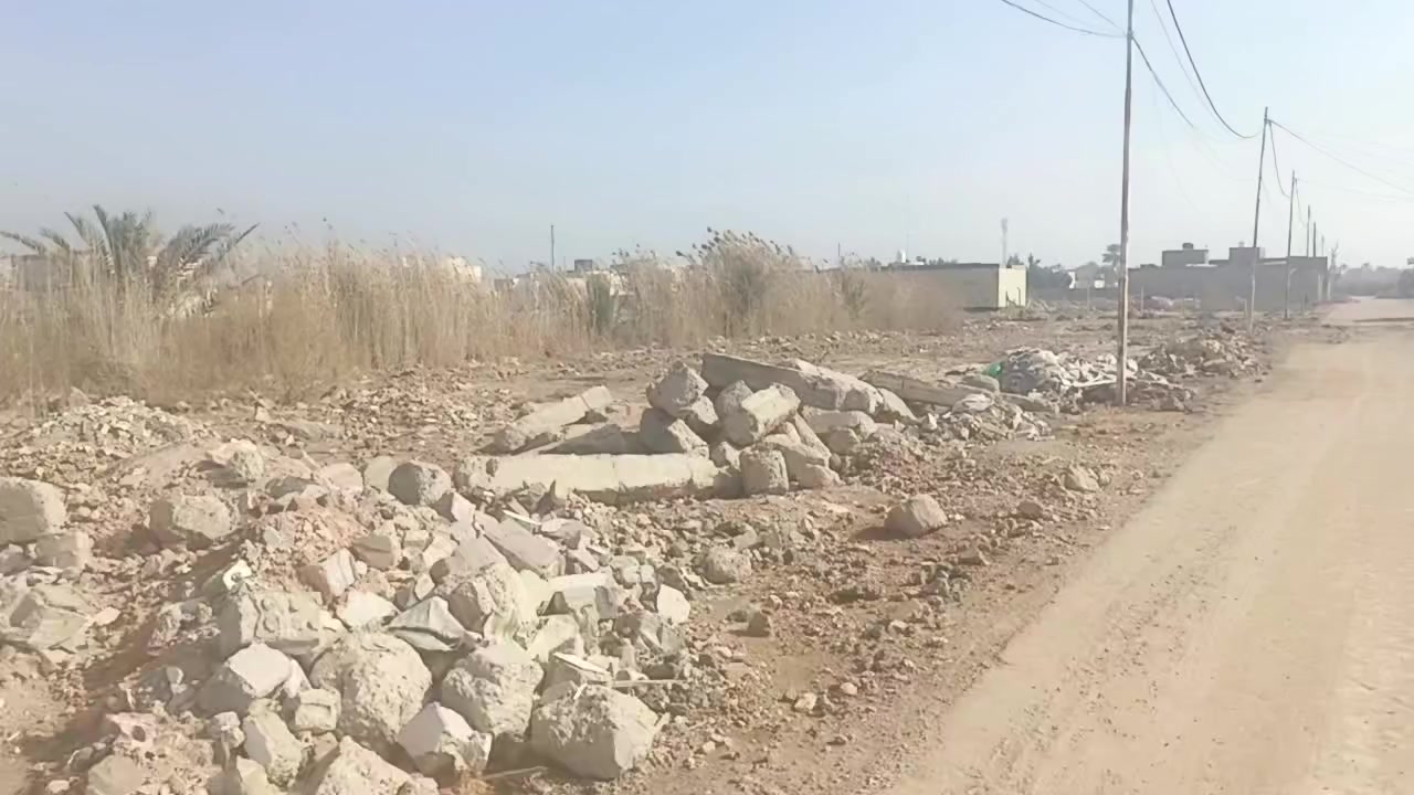 سلا عليكم متابعني. يالله يارزاق
العنوان كوفه علوت الفحل شارع الفلل 

قطعت ارض طابوزراعي سند 25 قرار محكمه

المساحه1400متر الوجهيه 70ونزال 20  

  طابو زراعي سند 25 

للستفسار اتصل عل الرقم *********** وتساب

يتوفر كافت القطع الراضي والمنازل توصل خاص او وتساب
