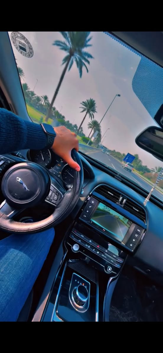 السلام عليكم   لللبيع   جاكور ٢٠١٧.  حادثه كما موضح بل صور  وهنا صار عندي صبغ باب سايق بل عراق كير محرك  مكفول   سياره خير من الله نقص حداديه صدر. السعر98.وبيه مجال. ***********
