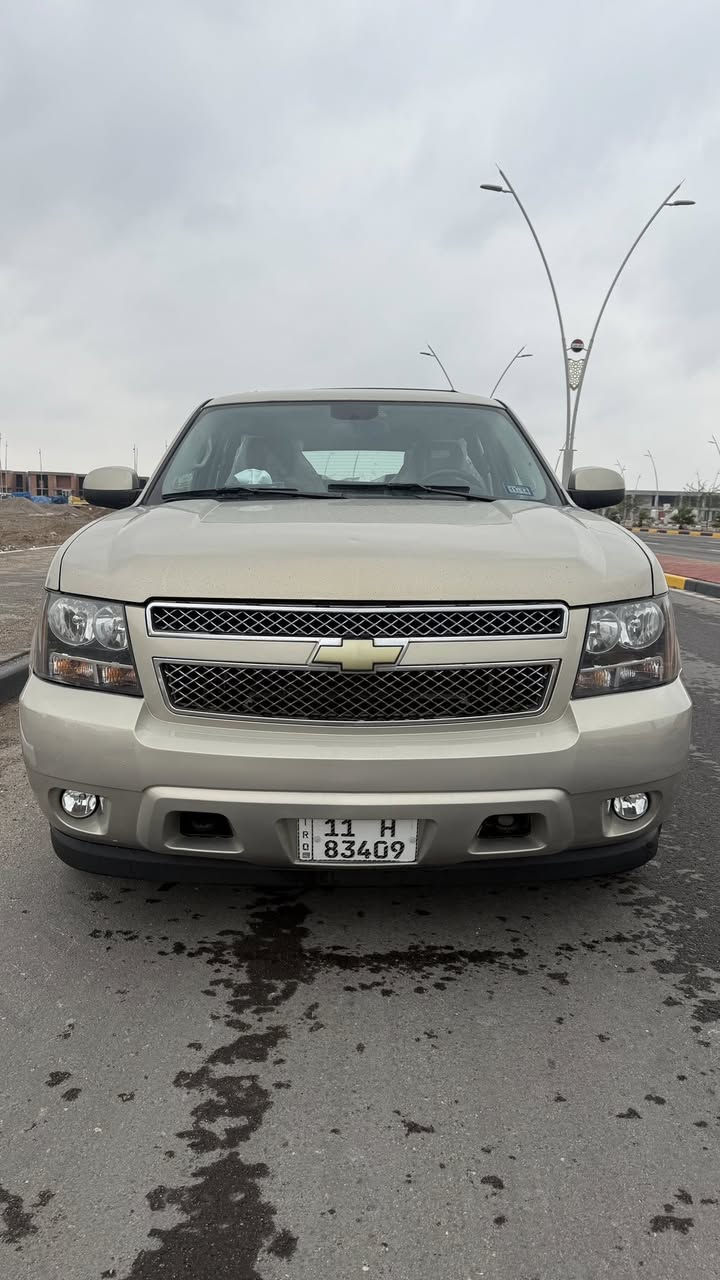 تاهو اصولي تحويل ثاني يوم سنويه جديده  بأسمي الموديل 2010 لون شمباني داخل اسود السياره كفاله عامه عامه ماعدا الارباع وجاهزه من كل النواحي تبريد+ تدفئه طخم تاير كواتم ابلاد   السعر 195$ بيها مجال بسيط هاتف ***********  البصره
