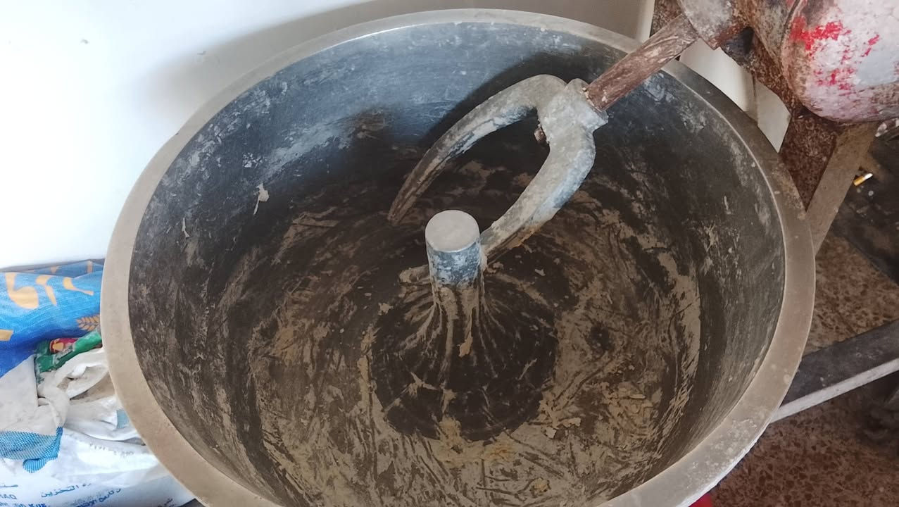 سلام وعليكم 
 غراض مخبز للبيع للاستفسار ***********
 بالمناسبة غراض كله جديد عدا عجانة مستخدمة
