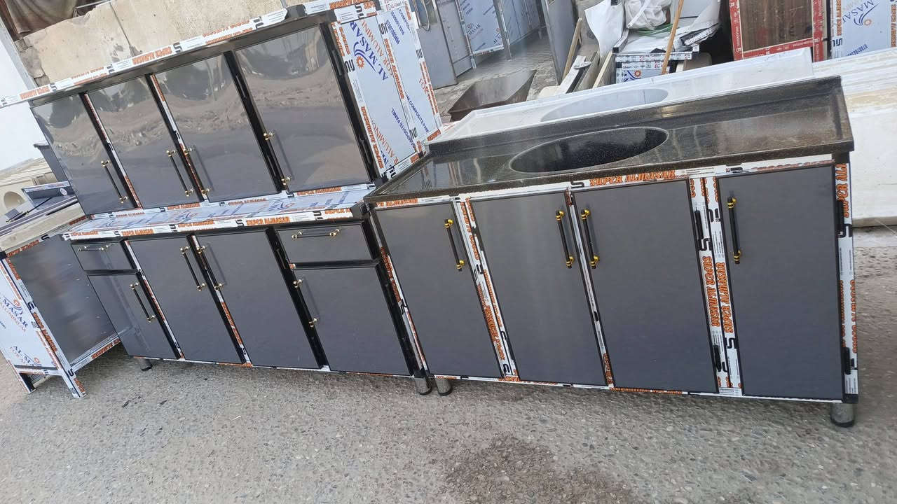 كاونتر مترين وسنك مترونص هذا تفصال جديد مبطن وجهين لباب بوري صيني ثقيل وليس يراني  خفيف سعره 700 مكان بصره موجود توصيل داخل بصره 👈 ***********
