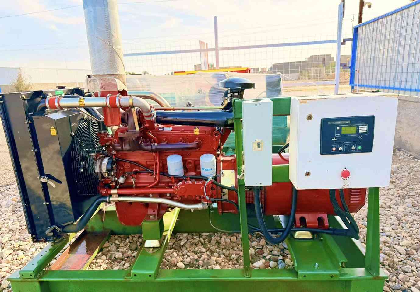 افيكو حجم 104 بلادي مشتغل ساعات 100كيفي
شرط بعده زيرو وارد اوربي العنوان بابل ناحية الشوملي للاستفسار ***********
