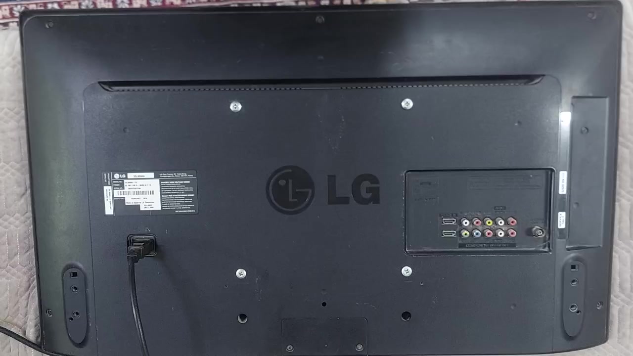 الجي LED اصلي حجم 32 بدون نت نظيف السعر 75 الف ***********
