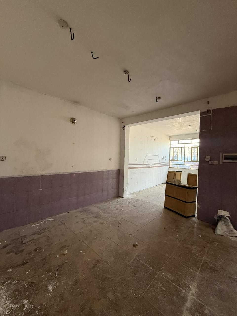 دار فـٓــــــارغ للأيجٓـــــــار مـــحـــاربيــــن قــــريب جــــدا من شـــارع 60  مقابيل #مجمع التاج #الطبي 
_________________
المساحـــــــة// 150م 

الواجهـــــــــة //  7.5م

النــــــــــــــزال // 20م 
_________________
🧱#الطابــــــــــــــق #الأرضـــــــــــــي 
غرفـــــــــــــة وصالــــــــــة وهـــــــــــول ومطـــــــبخ ومجـمــــــــع صحـــــــــــيات ومنــــــــــــــاور...

🧱#الطابــــــــــــــق #الثانــــــــــــــــي 
غرفـــــــتين نــــــــوم  ومــــجـــمـــع صــــحـــيات 
______________
 
______________

#مكتـــــــــب
                🏘️أمــــــــلاك بابــــــــل للعقـــــــار🏘️
#الكــــــــائن

☎️ *********** واتساب☎️‏‪0782 220 3665‬‏ واتساب
    شارع_الكرامة_قرب_الضريبة_مقابل_التخطيط_العمراني
        
_____________________________________________
