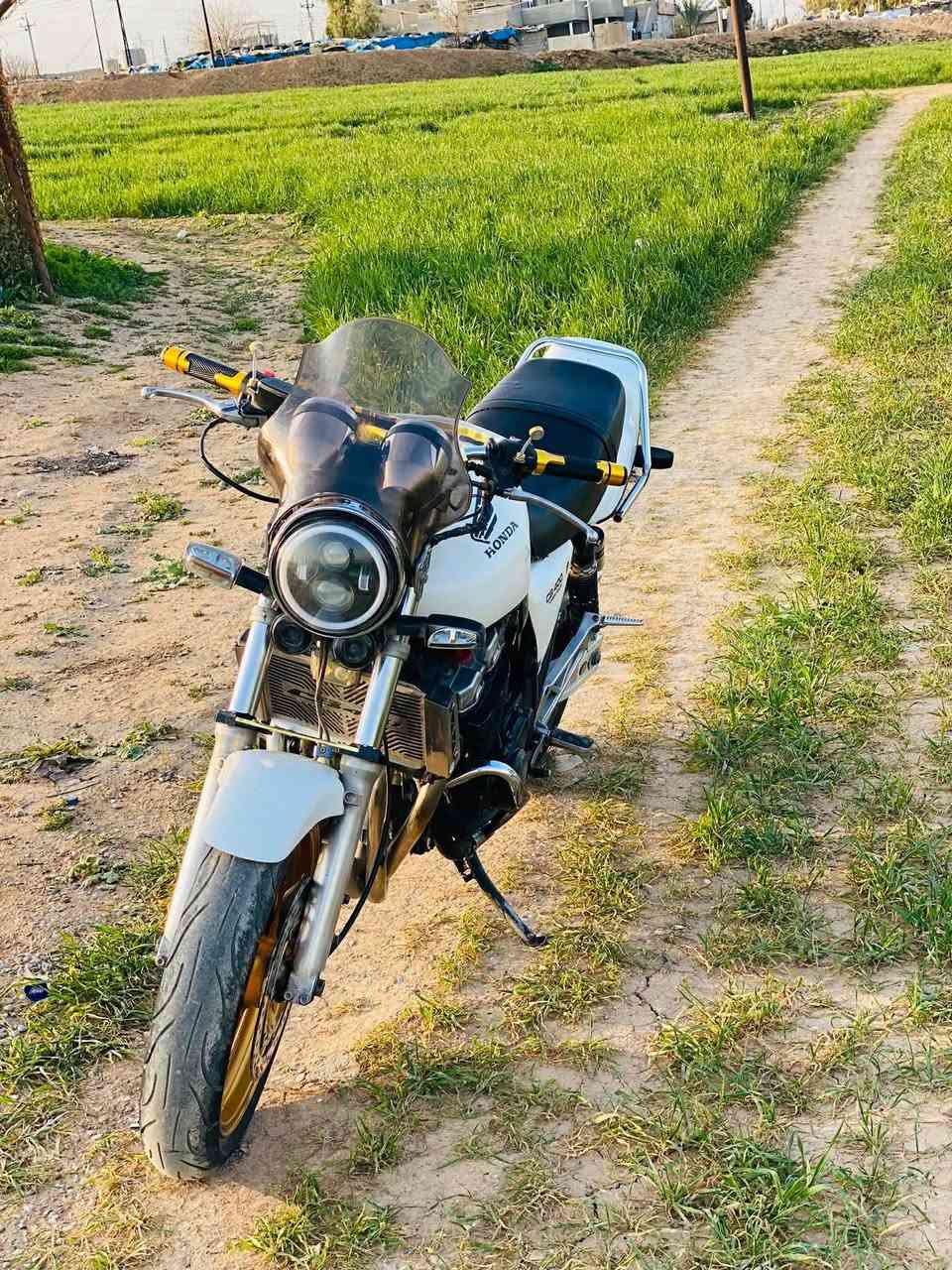 بەس کەوەری کرایتەوە 
بەشەرتی دارو بەرد أربيل, العراق


**إذا كنت صاحب هذا الإعلان وتريد حذفه لأي سبب، رجاءا أرسل رسالة إلى الدعم الفني**