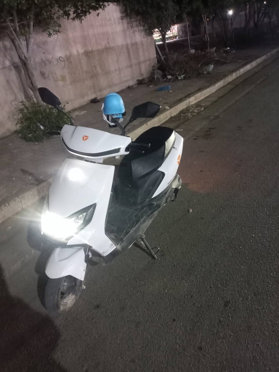 دراجة يادية
السرعة 45
قطع المسافة بل شحنة الوحدة 40\50كيلو 
السعر \750ألف قفل 
العنوان /بغداد الحسينية
للتواصل واتساب علا هذا الرقم 
***********
