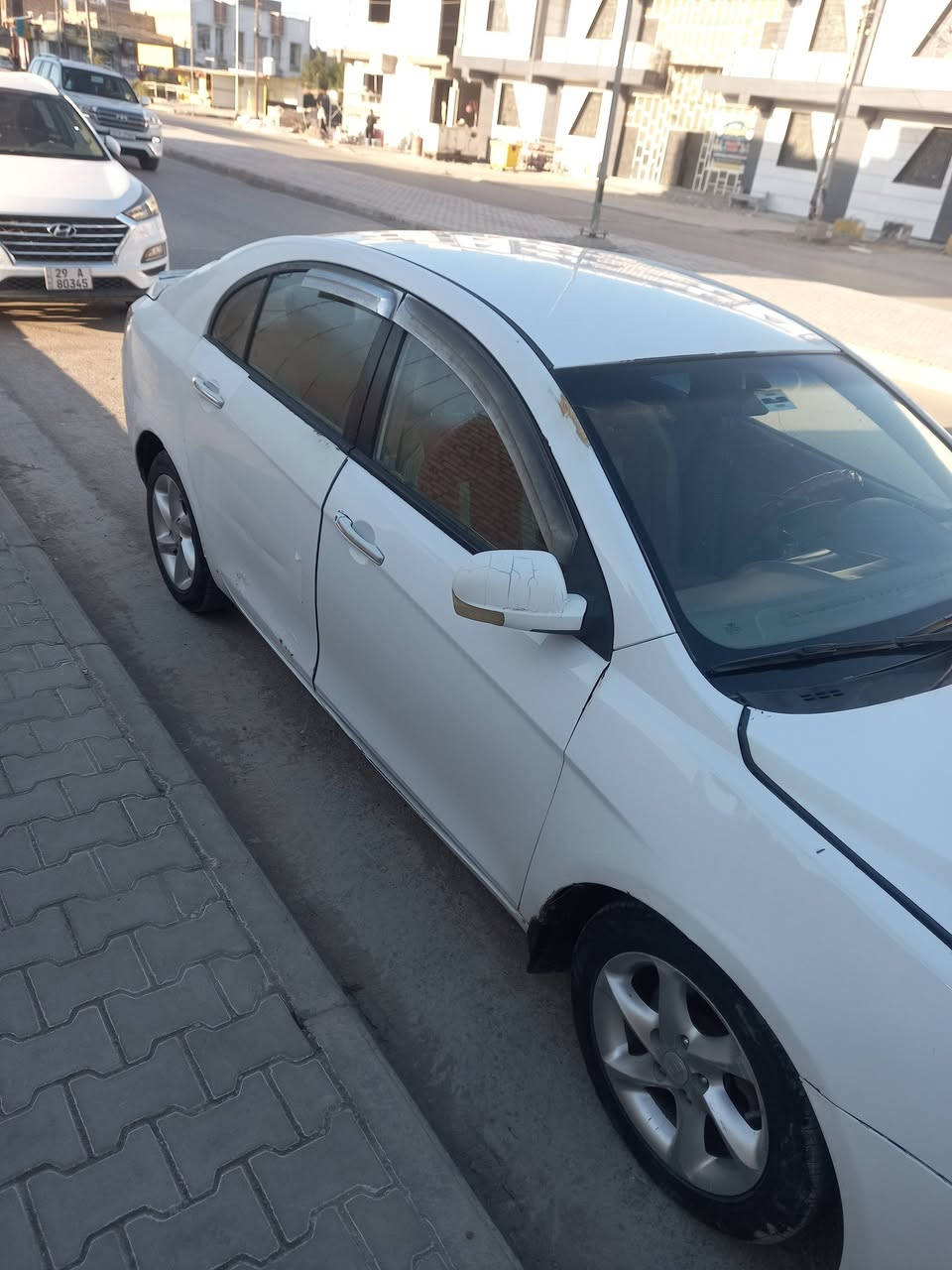 السلام عليكم ...سياره ام كراند موديل ٢٠١١رقم بغداد مشروع وطني بااسمي كير ومحرك محور ياباني تبريد شغال تايرات جدد السعر ٤٠ وبي مجال المكان واسط الكوت رقمي ***********
