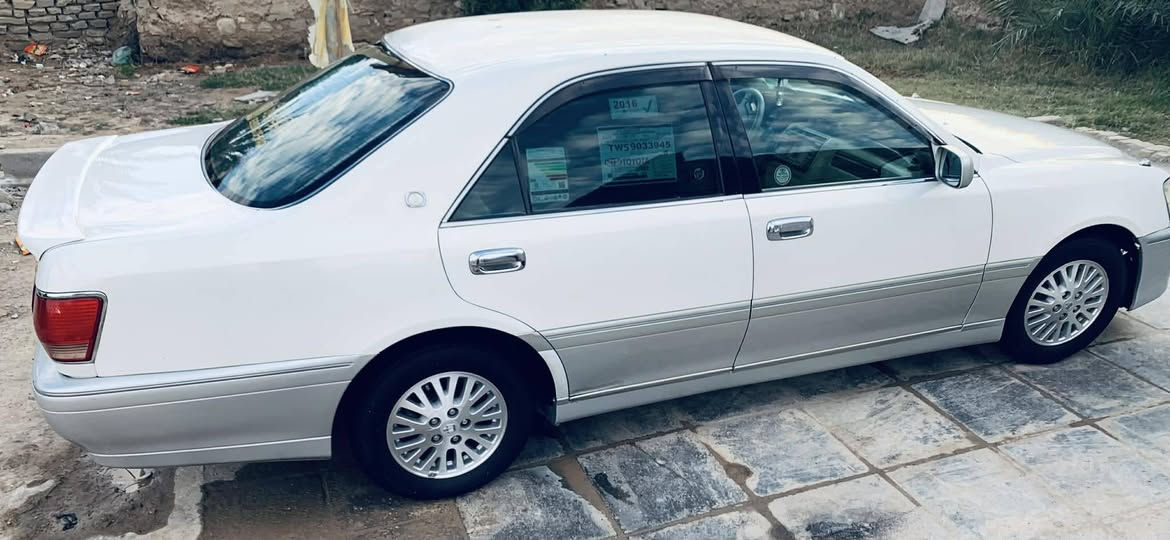 ملكه موديل 2002 سياره جديده مال جناي كير مكينه كفاله حداديه جديده كهربائيات كله شغال رقم انكليزي بأسمي تحويل مباشر مكان ذي قار ***********
