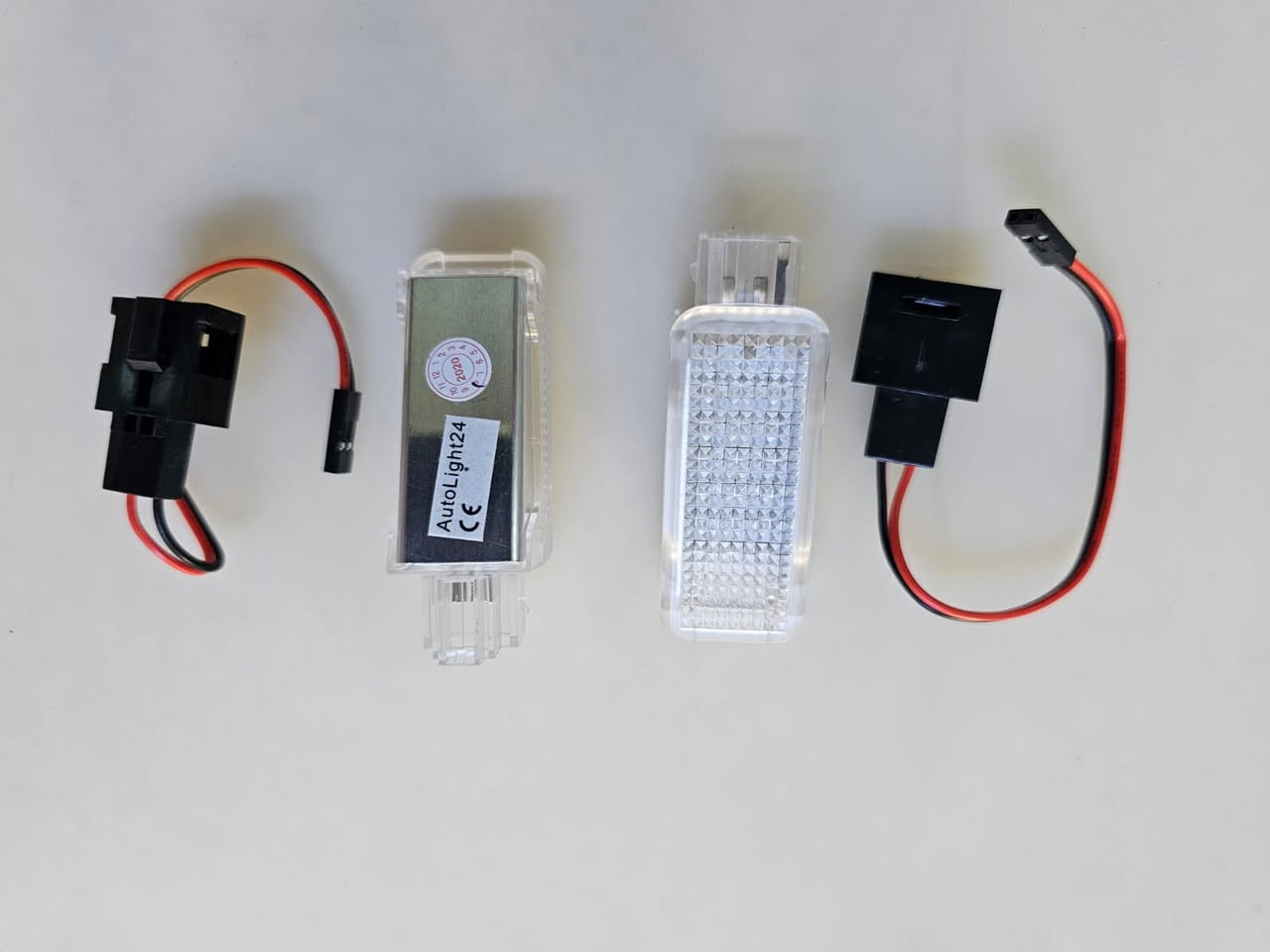 السلام عليكم 

طقم مصابيح اضاءة داخلية LED للسيارات 

السعر 10 الاف 

التفاصيل داخل الصور / للتواصل *********** واتس اب توصيل بغداد (5) آلاف محافظات (6) الاف للمزيد زوروا صفحتنا على الفيس بك 

https://www.facebook.com/profile.php?id=61560710157601
