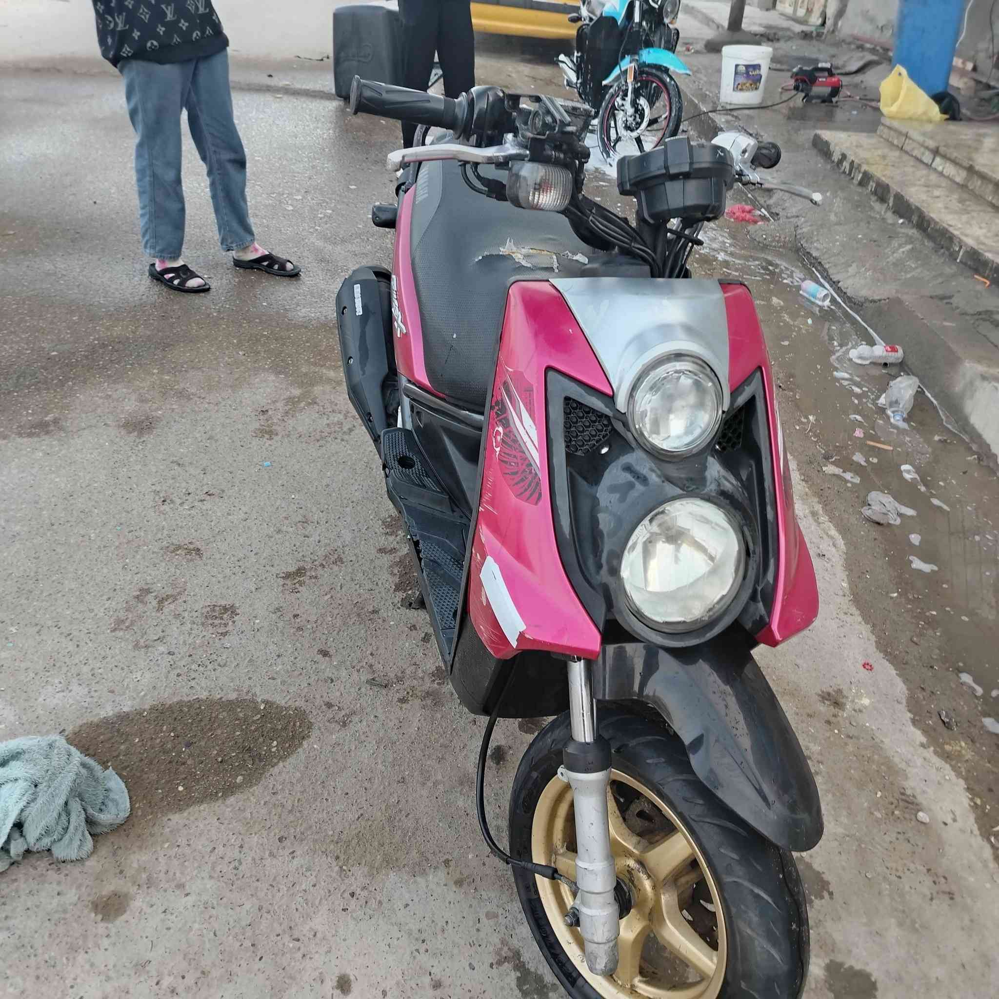 سكنس جبلي 2014 مثل ما موضح بل صوره مبدل بس مجمع تجاري الدراجه مكفوله من محرك وكفرات بلادي الدراجه خير من لله ما ملعوب بيهة نگره بكل وقت الدراجه رايدهة مليون وميتين وبيهة مجال بسيط


**إذا كنت صاحب هذا الإعلان وتريد حذفه لأي سبب، رجاءا أرسل رسالة إلى الدعم الفني**