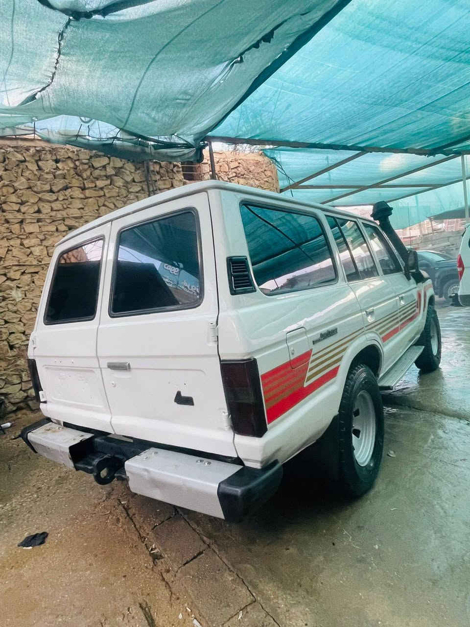 سلام عليكم للاندكروز للبيع أو مراوس
محرك بي تبخير راقم أنبار تحويل مباشر 
السعر 50 وبيها مجال للاستفسار ***********
